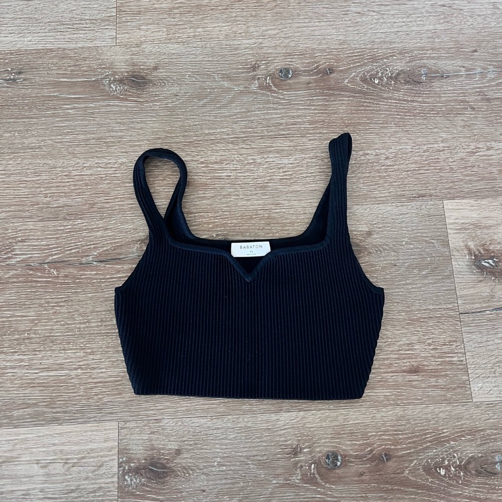 Aritzia babaton ribbed cropped tank!